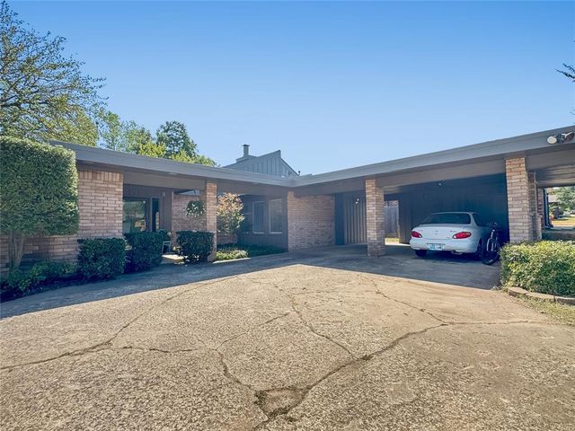 2302 Lindenwood Lane, Norman, OK 73071
