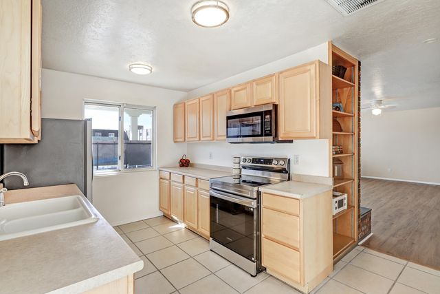 12108 Sierra Grande Avenue NE, Albuquerque, NM 87112