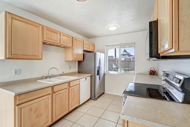 12108 Sierra Grande Avenue NE, Albuquerque, NM 87112