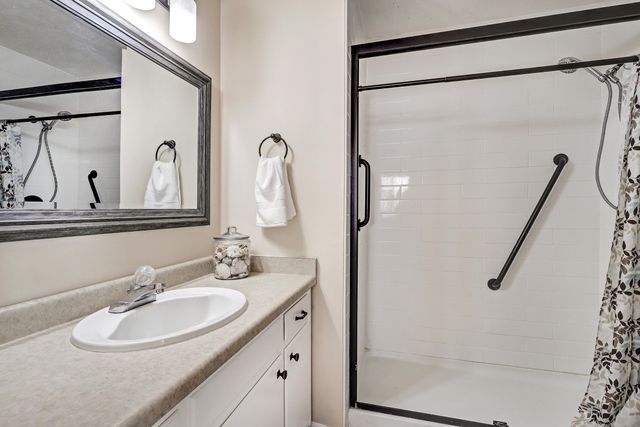 12108 Sierra Grande Avenue NE, Albuquerque, NM 87112