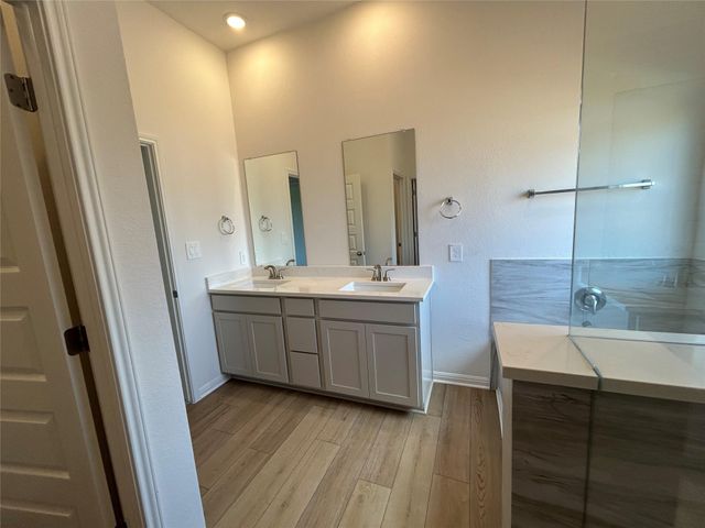 115 Divisadero DR, Hutto, TX 78634