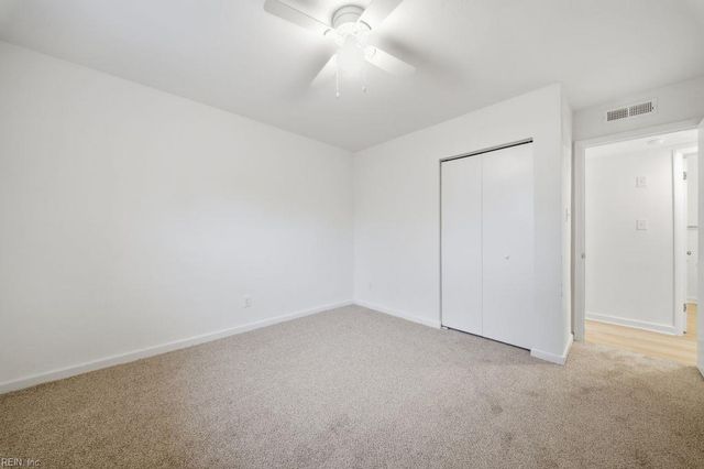 553 Lavender LN, Virginia Beach, VA 23462