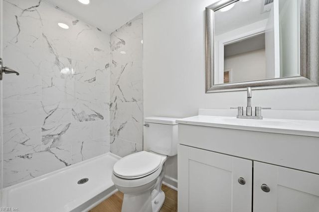 553 Lavender LN, Virginia Beach, VA 23462