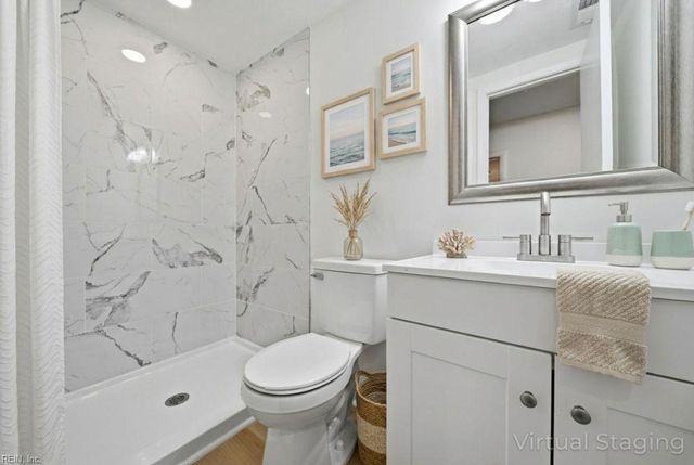 553 Lavender LN, Virginia Beach, VA 23462