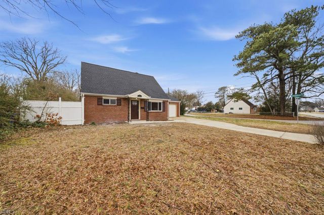 553 Lavender LN, Virginia Beach, VA 23462