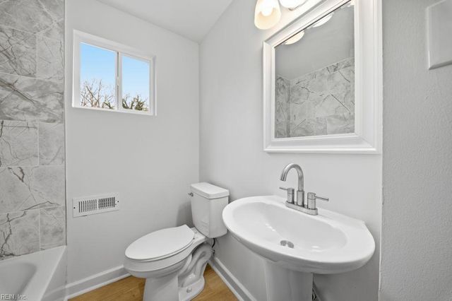 553 Lavender LN, Virginia Beach, VA 23462