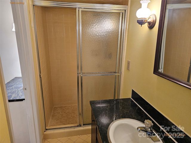 1440 Mcilroy Road, Charlotte, NC 28212