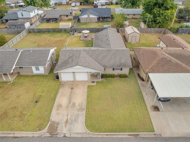 877 NW 14th Street, Moore, OK 73160