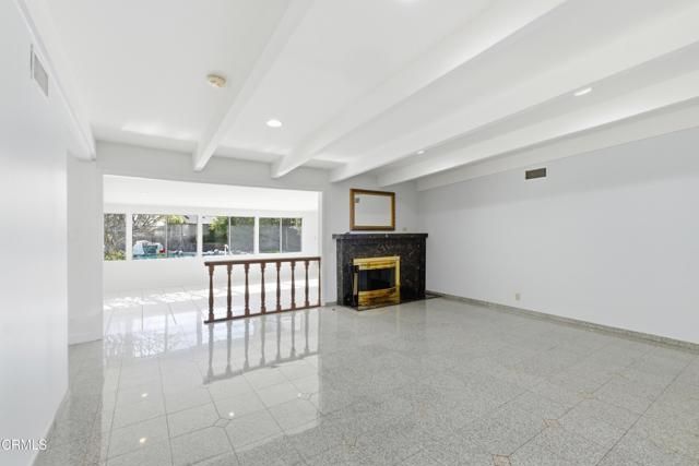 18600 Cantara Street, Los Angeles, CA 91335