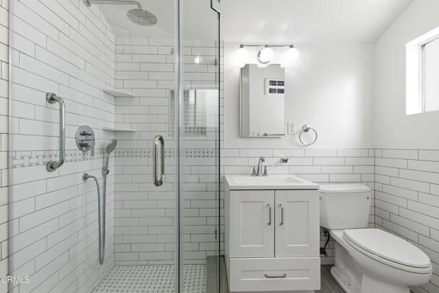 18600 Cantara Street, Los Angeles, CA 91335