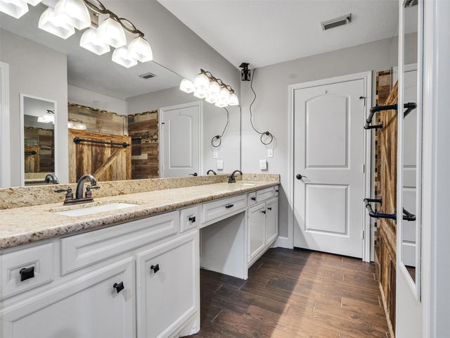 1010 Kilgore Road, Baytown, TX 77520