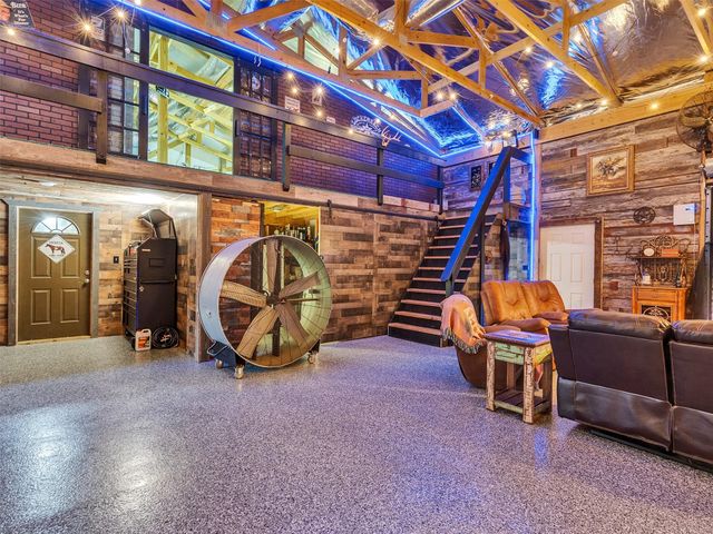 1010 Kilgore Road, Baytown, TX 77520