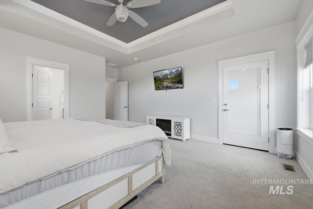 1537 W Tenzing St, Nampa, ID 83686