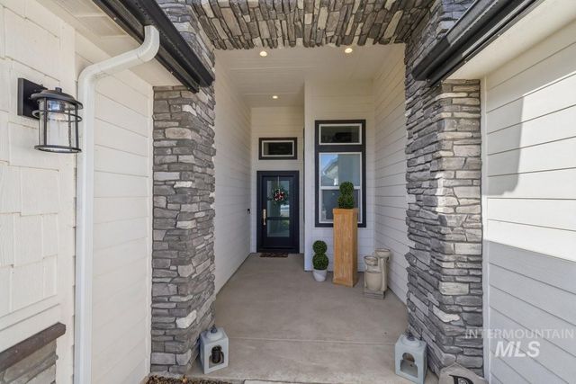 1537 W Tenzing St, Nampa, ID 83686