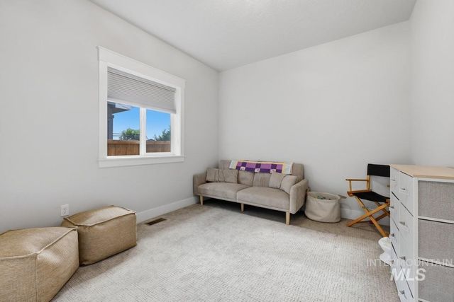 1537 W Tenzing St, Nampa, ID 83686