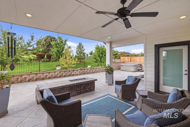 1537 W Tenzing St, Nampa, ID 83686