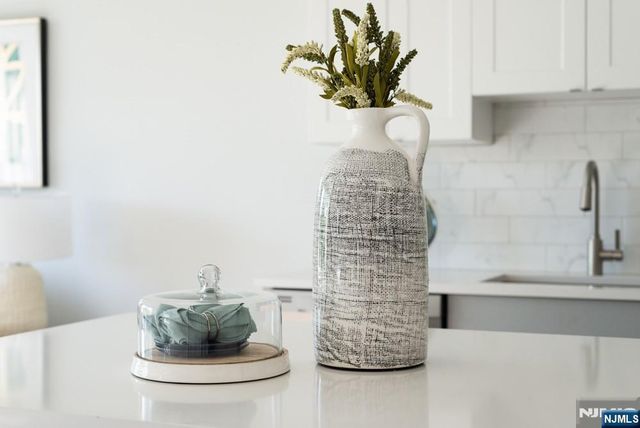 15 W Johnson Avenue 206, Bergenfield, NJ 07621