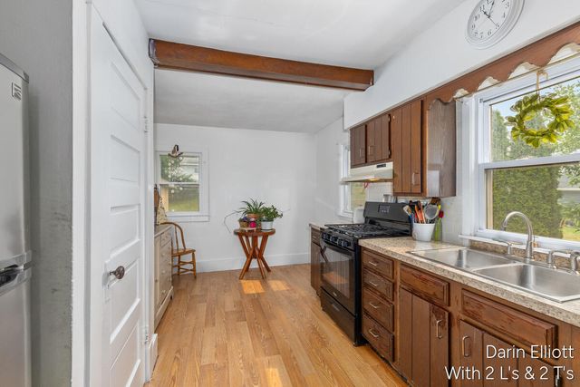 910 W Lincoln Avenue, Ionia City, MI 48846