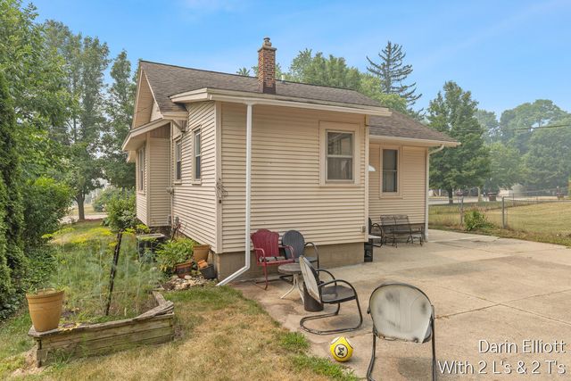 910 W Lincoln Avenue, Ionia City, MI 48846