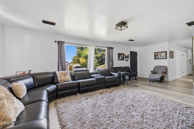 1000 Cadway Street, Santa Paula, CA 93060