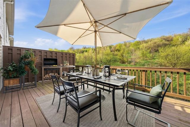 607 Hilton Circle, Collier Twp, PA 15071