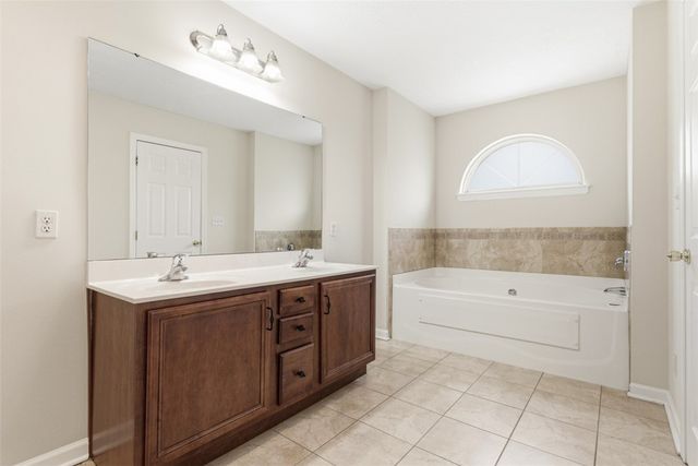 607 Hilton Circle, Collier Twp, PA 15071
