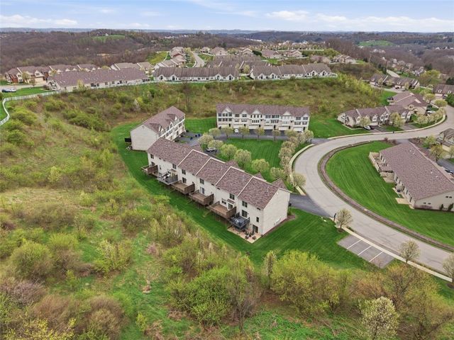 607 Hilton Circle, Collier Twp, PA 15071