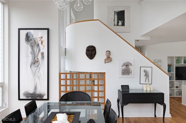 479 Lagoon DR, Sanibel, FL 33957