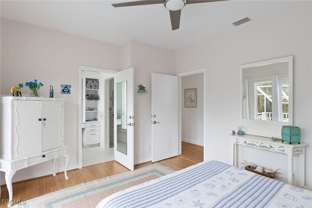 479 Lagoon DR, Sanibel, FL 33957