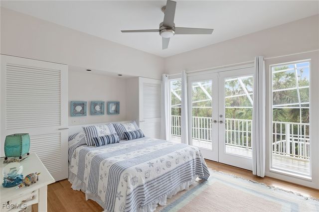 479 Lagoon DR, Sanibel, FL 33957