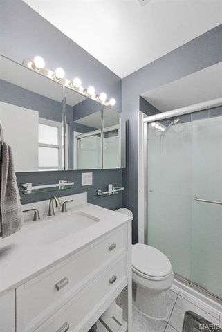 9946 Brook Avenue, St Louis, MO 63125