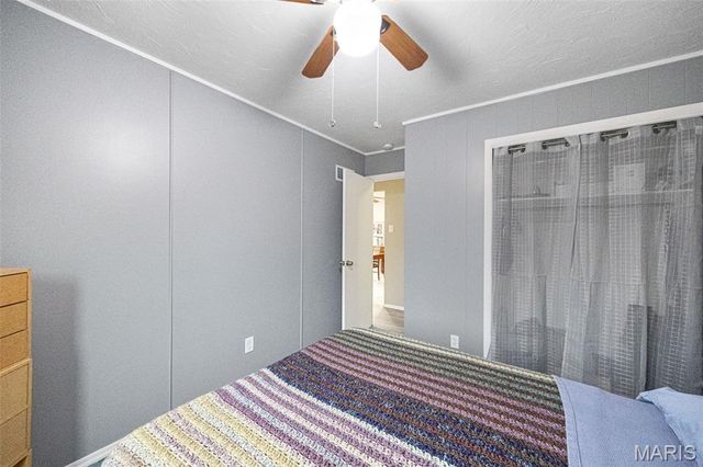 9946 Brook Avenue, St Louis, MO 63125