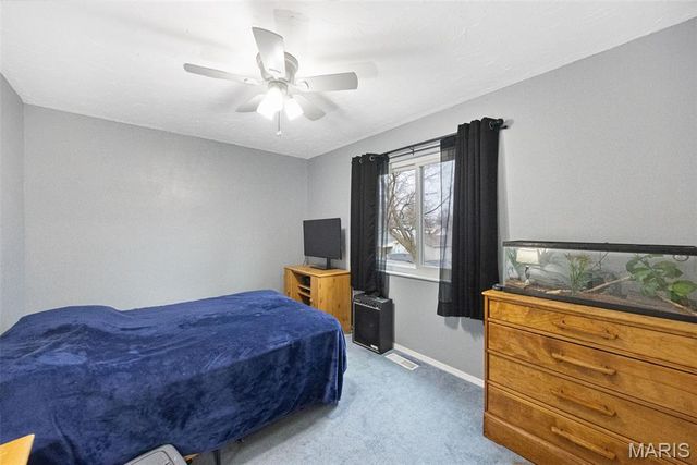 9946 Brook Avenue, St Louis, MO 63125