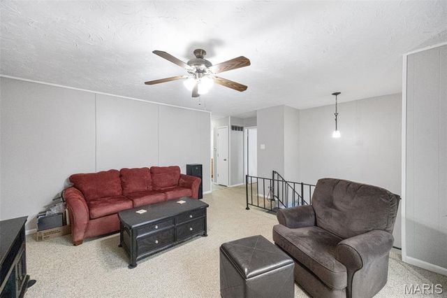 9946 Brook Avenue, St Louis, MO 63125