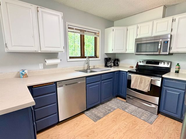 2733 SALMON COURT, North Pole, AK 99705