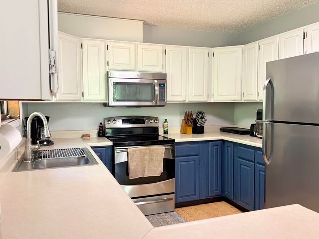 2733 SALMON COURT, North Pole, AK 99705