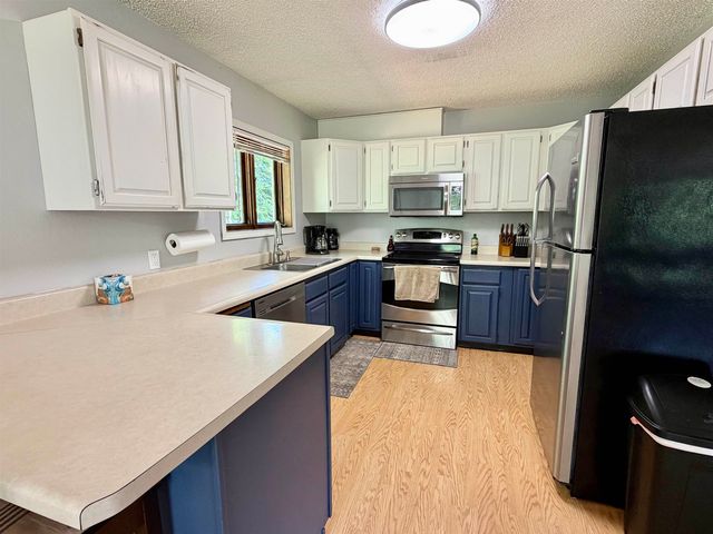 2733 SALMON COURT, North Pole, AK 99705