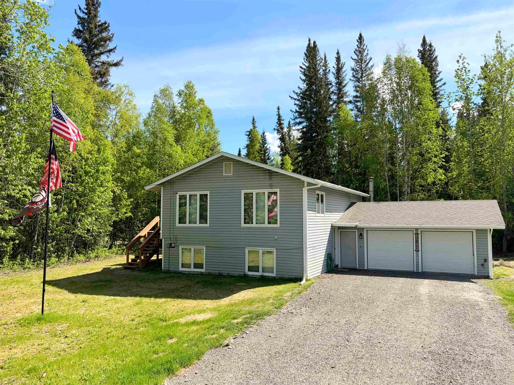 2733 SALMON COURT, North Pole, AK 99705