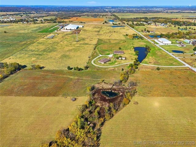 17624 S 49th West Avenue, Mounds, OK 74047