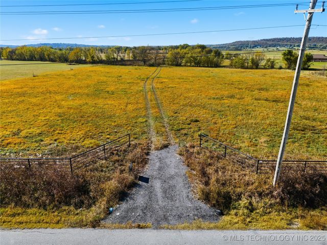 17624 S 49th West Avenue, Mounds, OK 74047