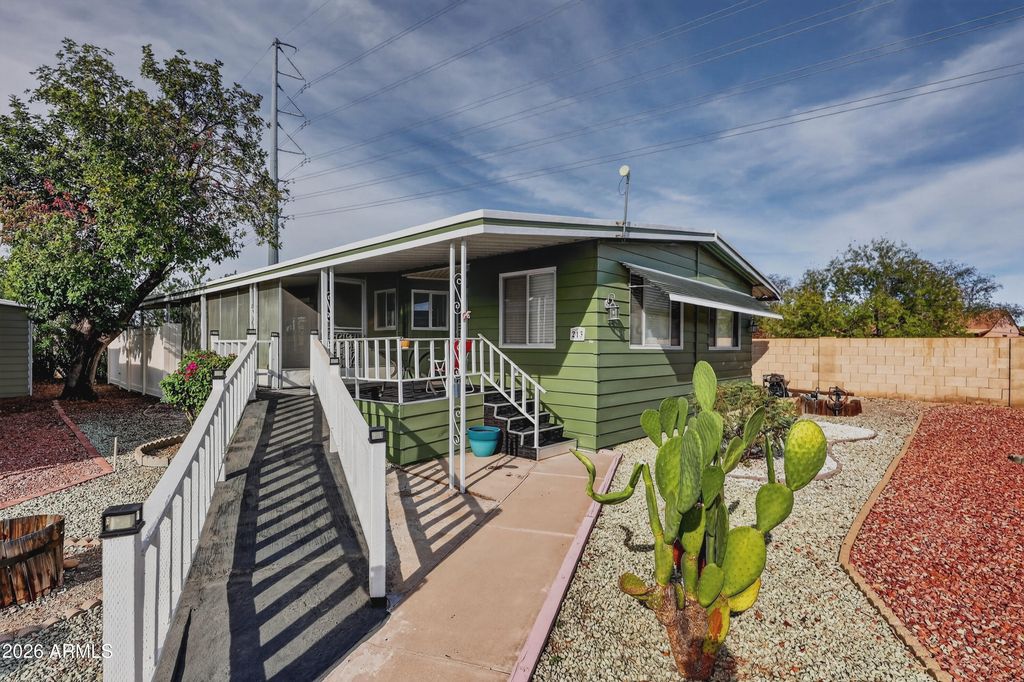 10960 N 67TH Avenue 213, Glendale, AZ 85304 — exterior