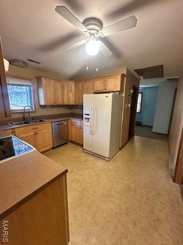 2606 Walnut Avenue, Wildwood, MO 63038