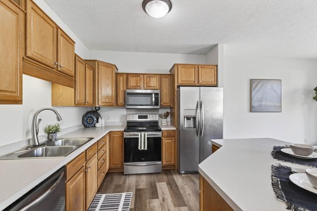 20061 Highview Avenue, Lakeville, MN 55044