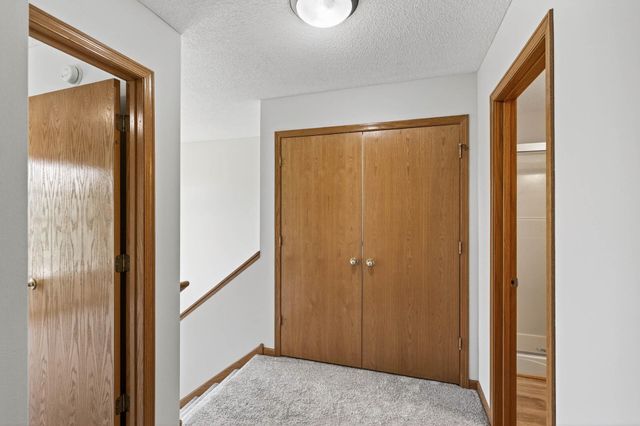 20061 Highview Avenue, Lakeville, MN 55044