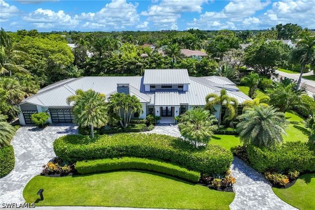 1300 Nautilus RD, Naples, FL 34102