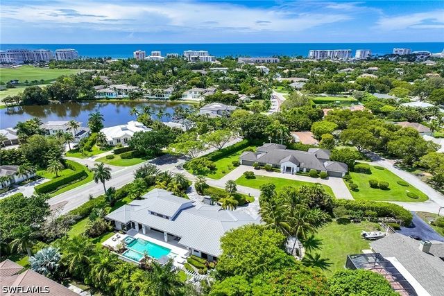 1300 Nautilus RD, Naples, FL 34102