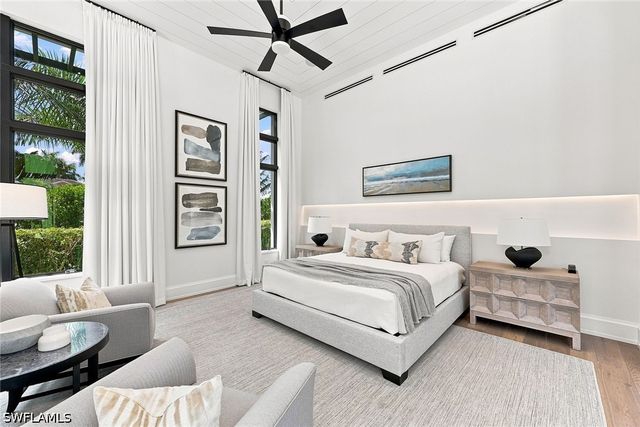 1300 Nautilus RD, Naples, FL 34102