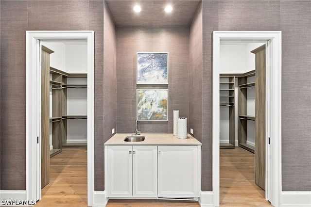 1300 Nautilus RD, Naples, FL 34102