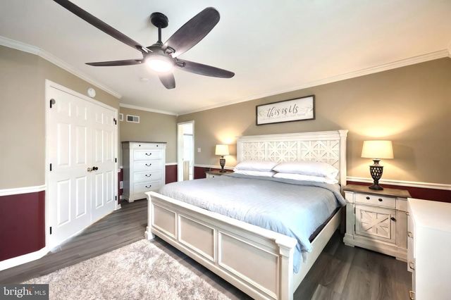 18 FERNDALE RD, Seven Valleys, PA 17360