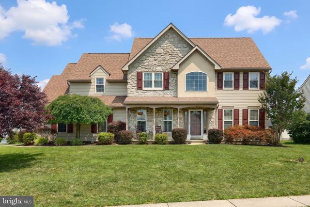 18 FERNDALE RD, Seven Valleys, PA 17360